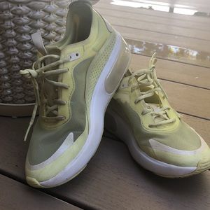 Nike airmax dia - yellow size 6.5